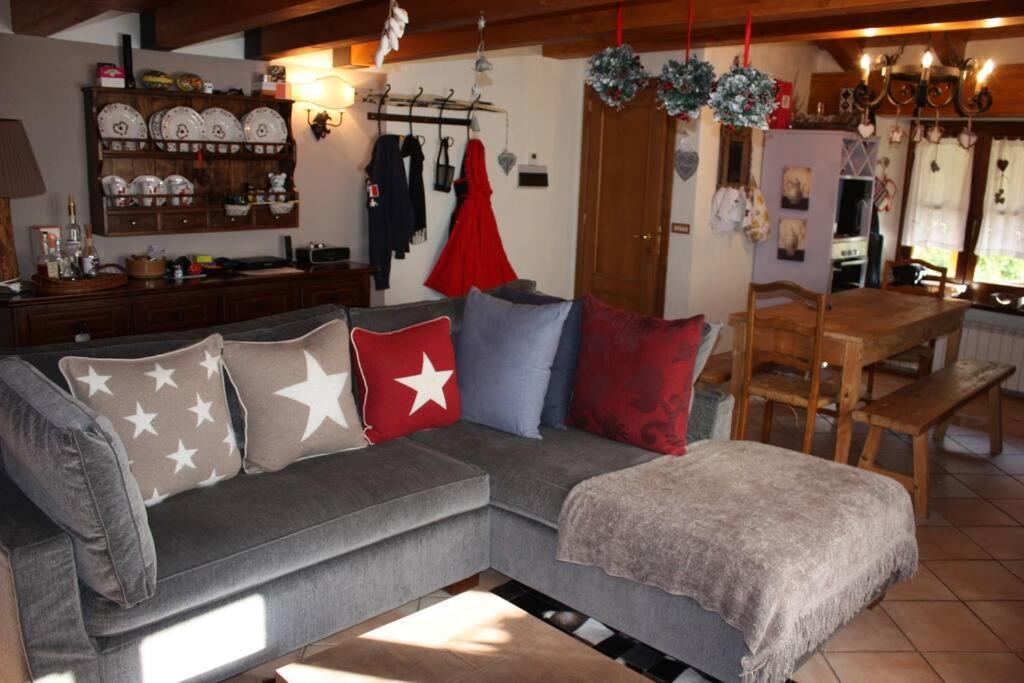 Appartamenti Vista Monte Bianco Courmayeur-Entreves מראה חיצוני תמונה