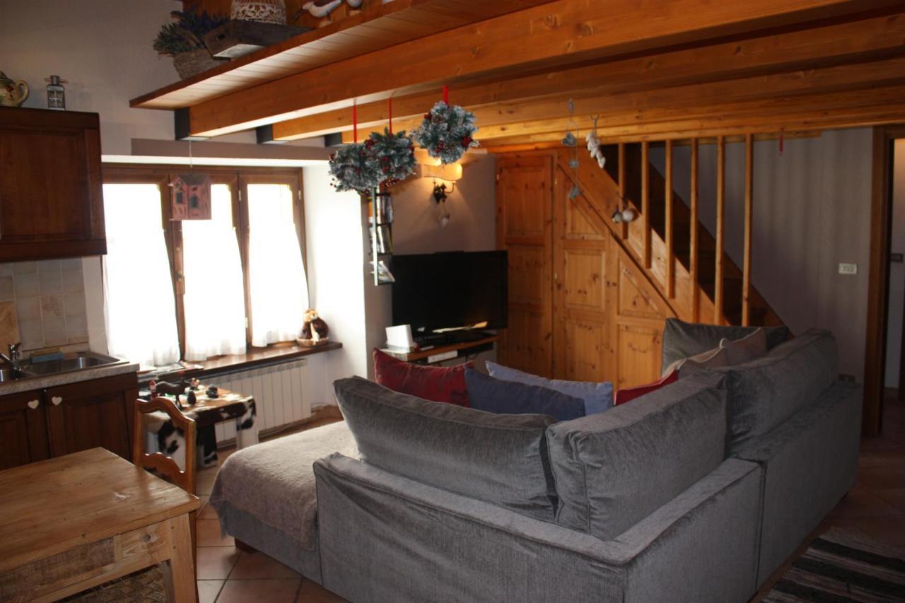 Appartamenti Vista Monte Bianco Courmayeur-Entreves מראה חיצוני תמונה