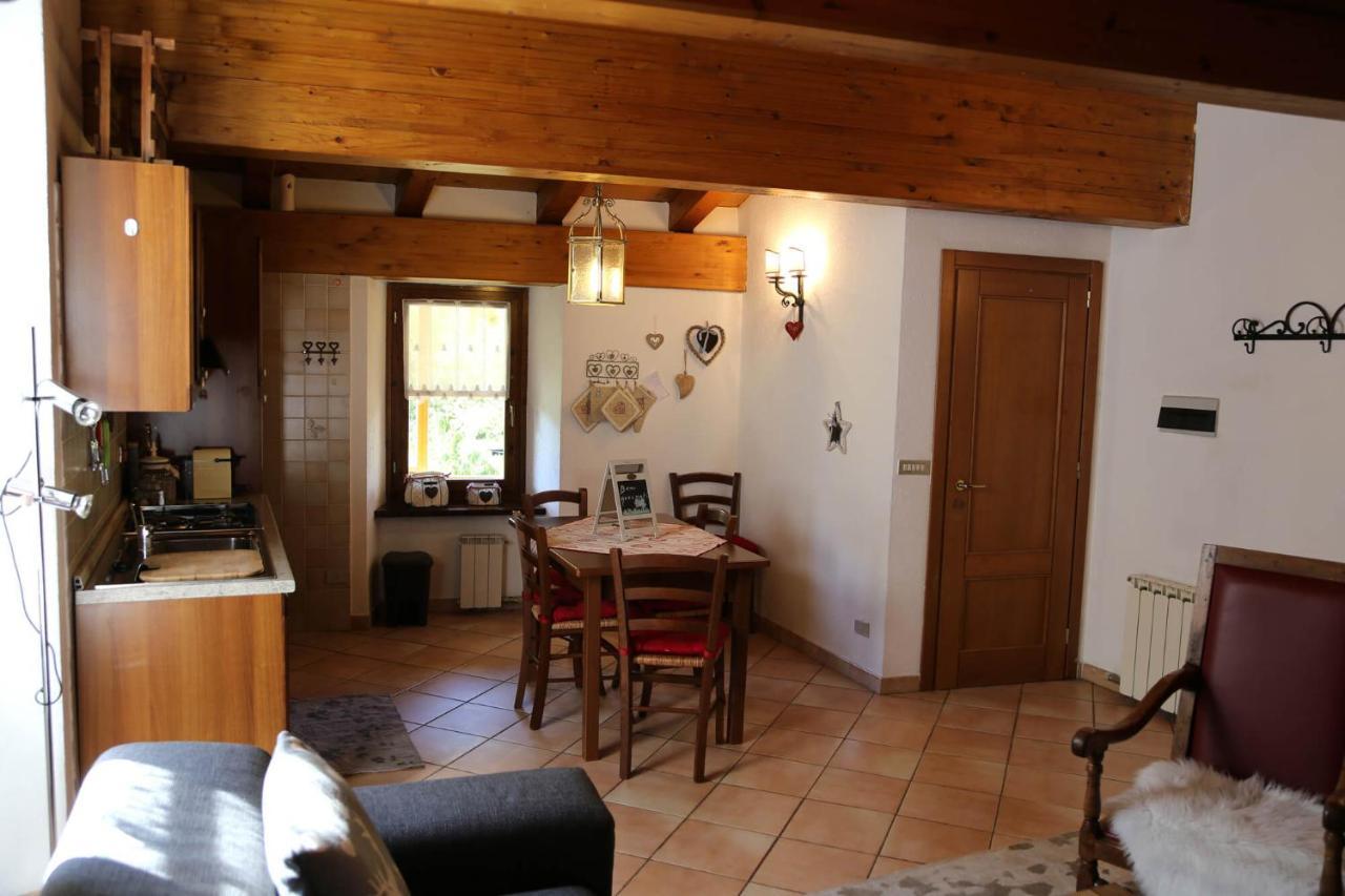 Appartamenti Vista Monte Bianco Courmayeur-Entreves מראה חיצוני תמונה