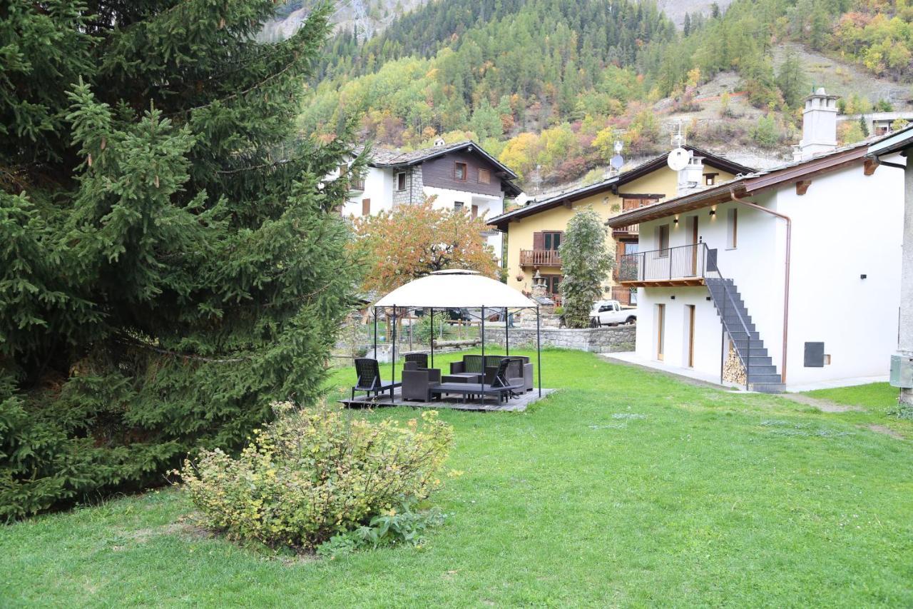 Appartamenti Vista Monte Bianco Courmayeur-Entreves מראה חיצוני תמונה